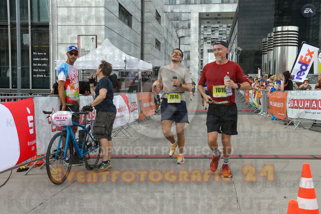 250920_1530_EX1_9714 | Sportfotografie im Rhein-Sieg Kreis, Köln, Bonn, NRW, Rheinland Pfalz, Hessen, etc. Unser Tätigkeitsfeld umfasst den Laufsport vom Volkslauf über den Marathon, Duathlon, Triathon bis zum Ultralauf wie Kölnpfad Ultra oder Schindertrail.