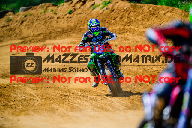 MaZZes_FotoMatrix_240511_6007705_2543 | UE40