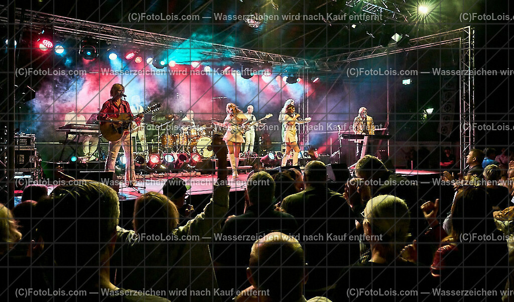 ALP2572_MAGIC of ABBA_MAMMA MIA | (C)FotoLois.com, Alois Spandl, MAMMA MIA - What a Show mit THE MAGIC of ABBA im Stadtpark Wieselburg, Fr 11. Aug. 2023.