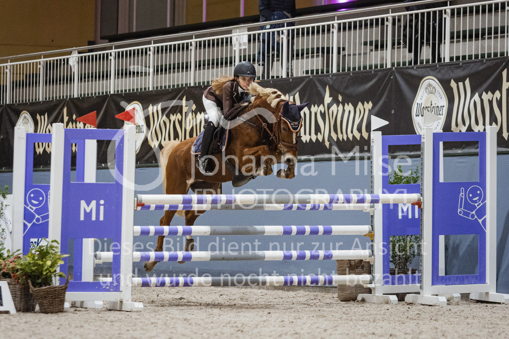 221021_Warstein_Pony-Stil-L-312 | Deine schönsten Turniermomente als professionelle Fotos! Entdecke hochwertige Pferdesport-Fotografie im Online-Shop. Jetzt Fotos finden & bestellen!