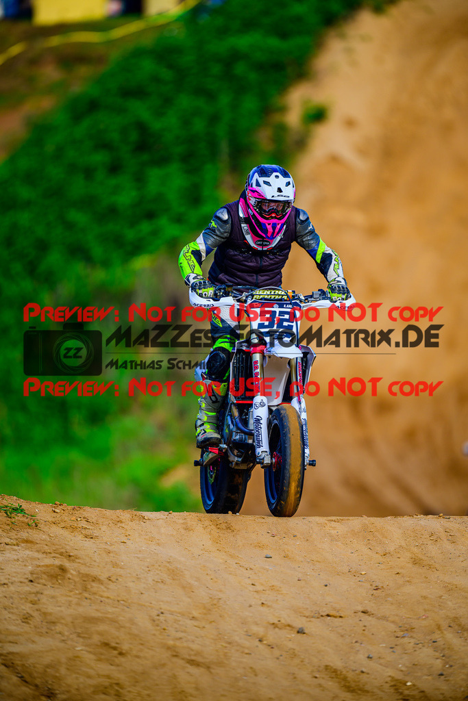 MaZZes_FotoMatrix_240511_6007705_8938 | S4