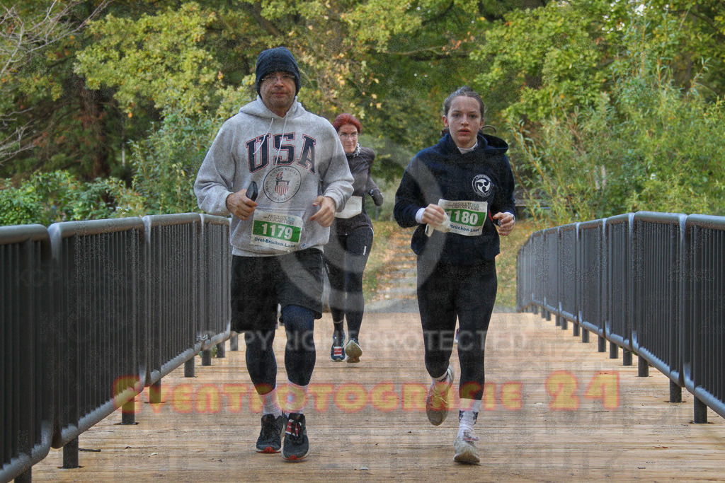 231015_1010_EV4_0922 | Sportfotografie im Rhein-Sieg Kreis, Köln, Bonn, NRW, Rheinland Pfalz, Hessen, etc. Unser Tätigkeitsfeld umfasst den Laufsport vom Volkslauf über den Marathon, Duathlon, Triathon bis zum Ultralauf wie Kölnpfad Ultra oder Schindertrail.
