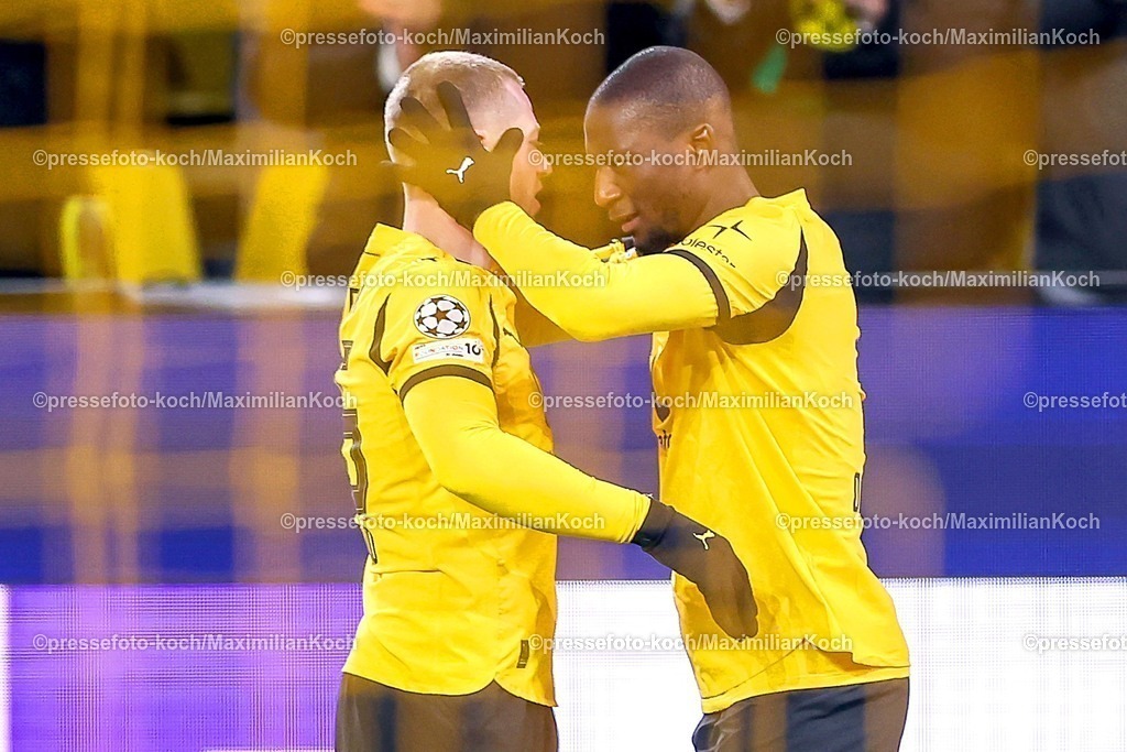 UCL17022601021 | 17.02.2026, Fußball, UEFA Champions League, Borussia Dortmund - Atalanta Bergamo, BVB Stadion, Play-Offs Hinspiel, Saison 2025 2026: Torjubel nach dem Tor zum 1:0 durch Torschütze Serhou Guirassy&nbsp;(BVB #09)   zusammen mit   Julian Ryerson&nbsp;(BVB #26) Regulations prohibit any use of photographs as image sequences and or quasi-video.