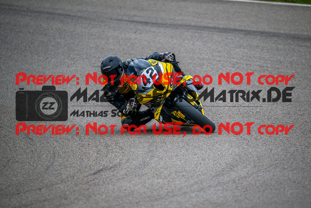 MaZZes_FotoMatrix_240503_6007705_7067 | STK1000
