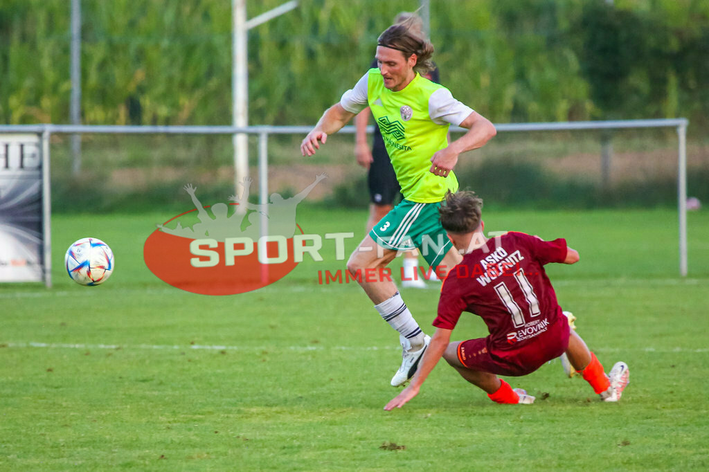 ASKÖ Wölfnitz - WSG Radenthein 2-2, Unterliga West | Max Unterwandling (WSG Radenthein #3) Nikolaos Legat (ASKÖ Wölfnitz #11) ASKÖ Wölfnitz - WSG Radenthein 2-2 am 20.08.2023 in Wölfnitz
(Sportplatz), Austria, (Photo by Ernst Krawagner sport-fan.at) - Realisiert mit Pictrs.com