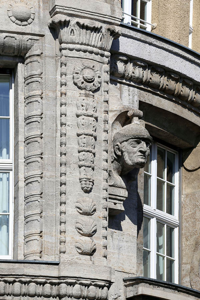 Bildlexikon Leipzig - Deutsche Nationalbibliothek | Das Team hinter BILDLEXIKON LEIPZIG bündelt historische wie aktuelle Informationen über die Stadt Leipzig in Text und Bild auf einer Plattform und stellt diese der interessierten Öffentlichkeit zur Verfügung.