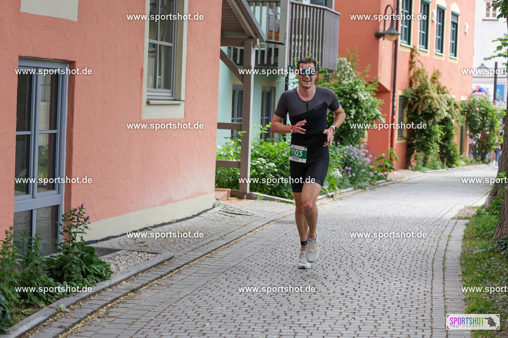 KSZ_3853 | Stadttriathlon Erding 2025. #yourpictrs #sportshot_your_pictrs @Sportshotphotography #stadttriathlonerding Copyright: www.sportshot.de