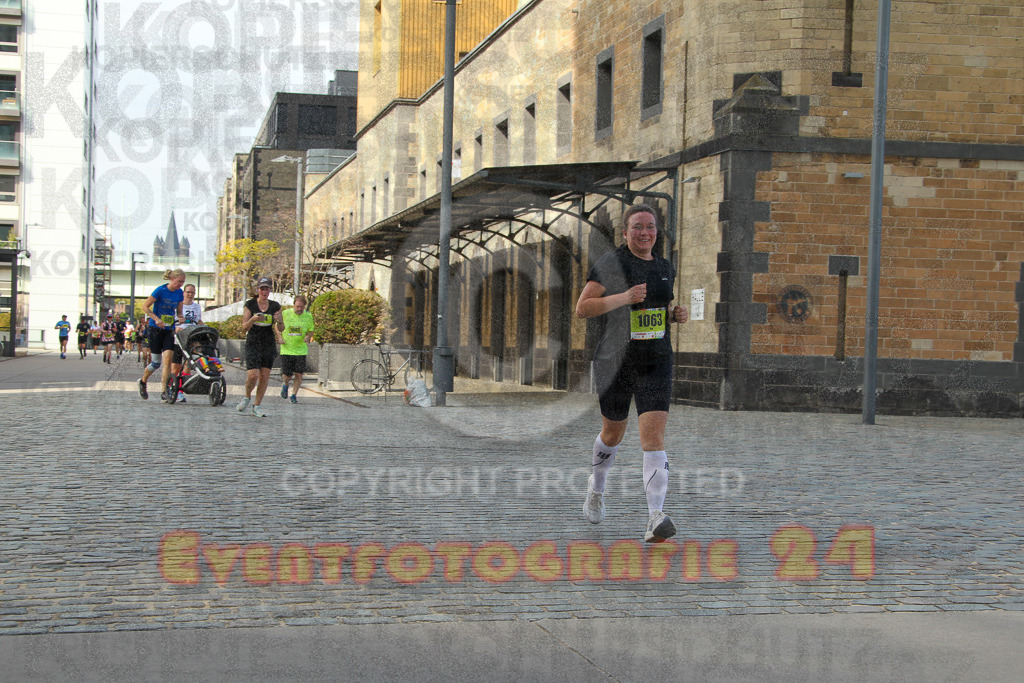250920_1501_EV4_7899 | Sportfotografie im Rhein-Sieg Kreis, Köln, Bonn, NRW, Rheinland Pfalz, Hessen, etc. Unser Tätigkeitsfeld umfasst den Laufsport vom Volkslauf über den Marathon, Duathlon, Triathon bis zum Ultralauf wie Kölnpfad Ultra oder Schindertrail.