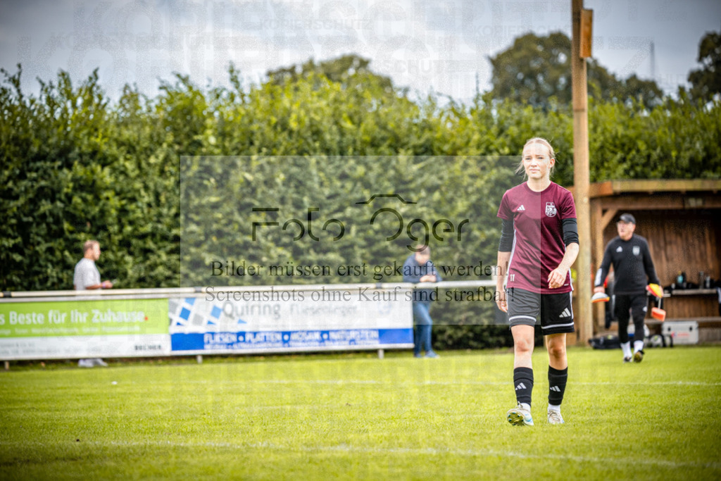 SG Bohmte/Ostercappeln/Schwagstorf - SG Hollenstede / Schwagstorf | Fr.-BZL Weser-Ems Süd · 1. Damen - SG Hollenstede / Schwagstorf · Sportplatz - Realisiert mit Pictrs.com