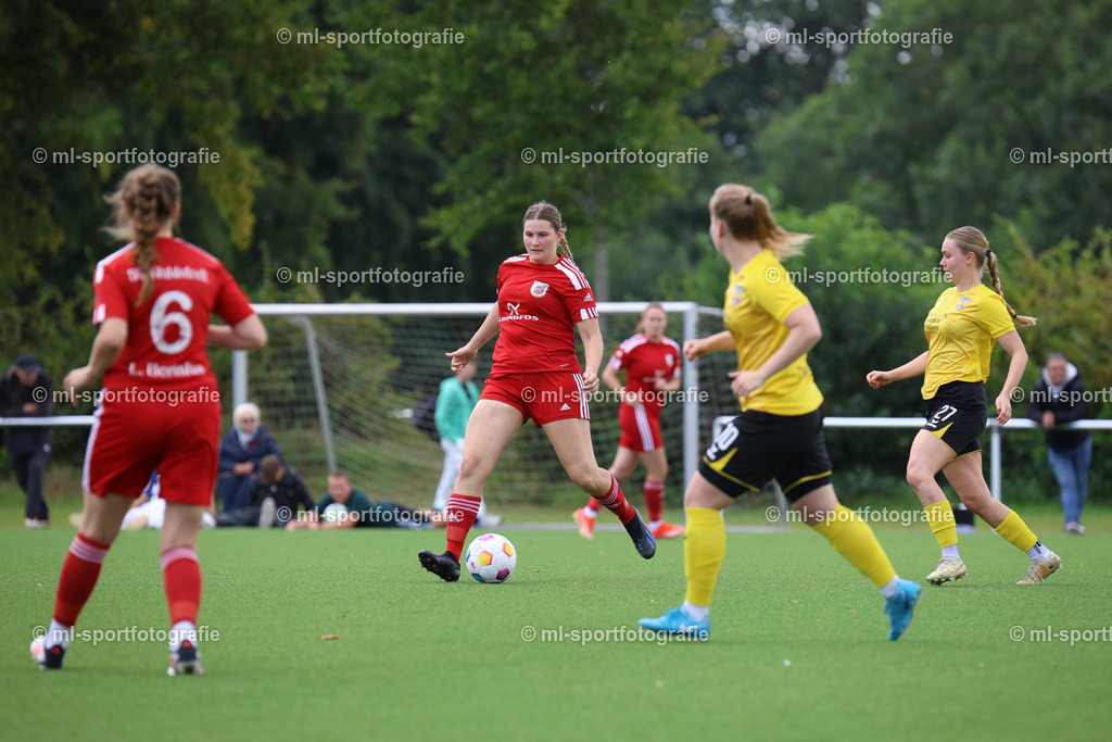 Fußball I Frauen I Saison 2025/2026 I Oberliga Schleswig-Holstein I 2. Spieltag I SV Wahlstedt - SV Frisia 03 Risum-Lindholm | ml-sportfotografie - Realisiert mit Pictrs.com