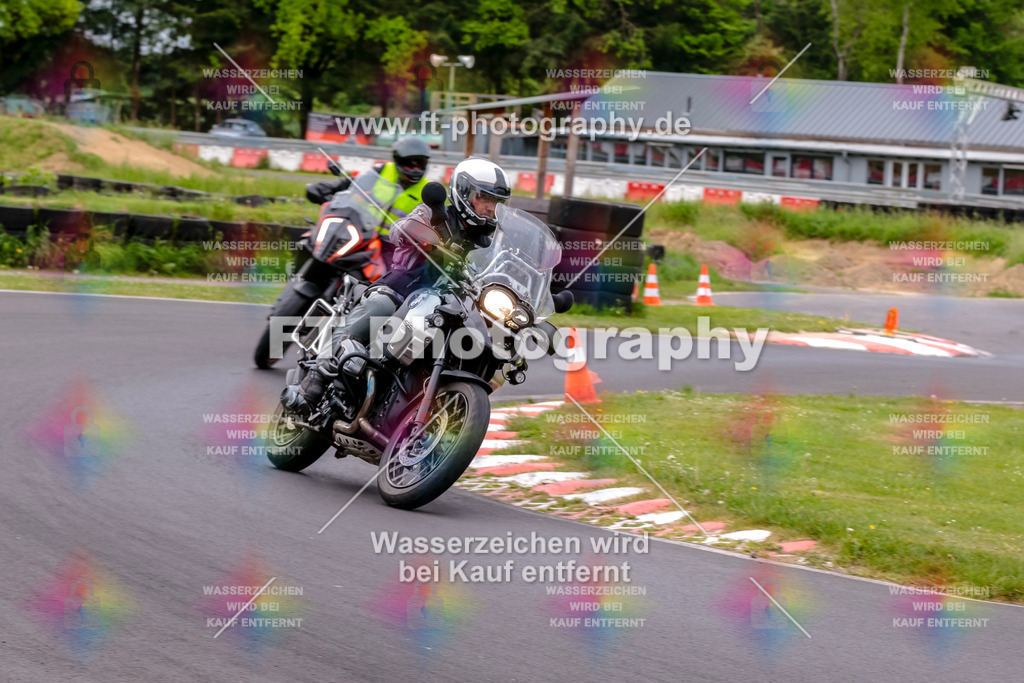 MotoTeamVBK-20287 | Hier findet Ihr Bilder von Touristenfahrten auf der Nürburgring Nordschleife oder von anderen Veranstaltungen die ich besucht habe. Viel Spass beim Durch Schauen 