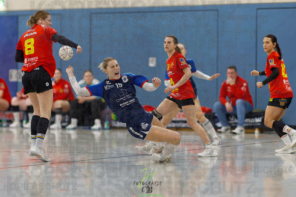 Frauen Regionalliga (HHV); HSG Wettenberg - TV Hüttenberg | Frauen Regionalliga (HHV); HSG Wettenberg - TV Hüttenberg am 06.12.2025 in Launsbach (Wettenberg) (Halle GS Launsbach (Wettenberg))Photo © 2025 - Jörg Heinrich - Realisiert mit Pictrs.com