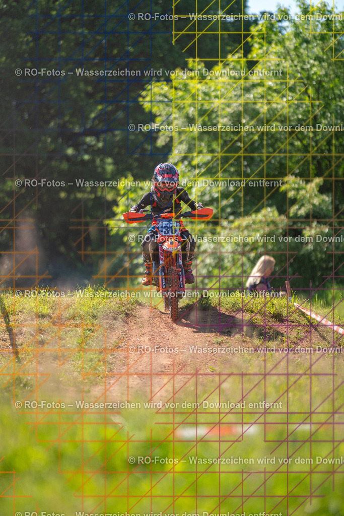 Wolfshausen 1 Lauf -316 | Sportfotografie von RO-Fotos: Motorsport, Motocross, Enduro, Laufveranstaltungen und Triathlon. Professionelle Fotos von Sportlern und Events. - Realisiert mit Pictrs.com