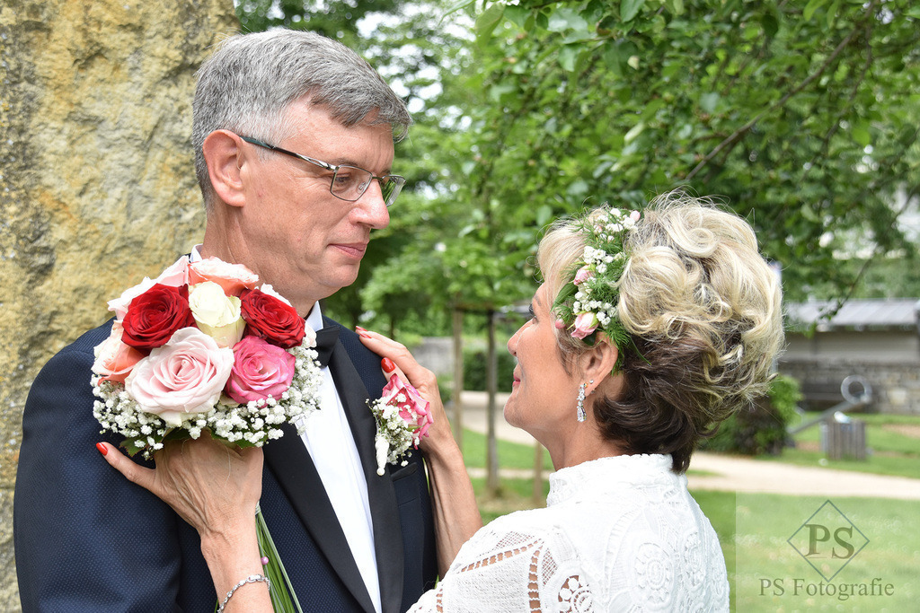 Hochzeit_Haus_Thoholte_Geseke_13 | Hochzeitsfotograf aus Leidenschaft in Büren und Umgebung - Professionelle Hochzeitsreportagen mit emotionalen Fotos - Realisiert mit Pictrs.com
