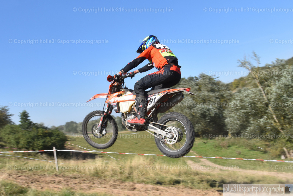 DSC_0285 | Sportfotografie , Motorsport, Motoross, Reitsport, Mointainbike, Enduro,
Landschaft , Outdoor, Eventfotografie, Landschaft, Bilder online bestellen - Realisiert mit Pictrs.com
