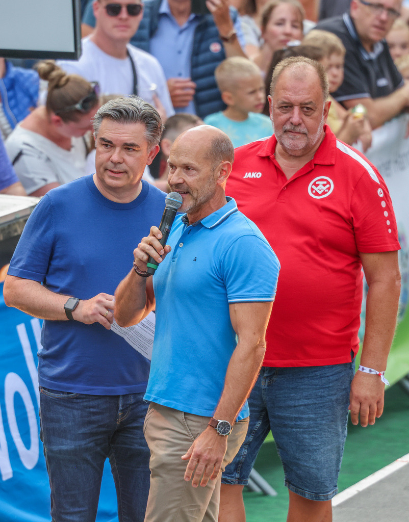 top-top.de-250828-102 | Foto, Video, Fotografie, Videografie, Fotobox, DJ, Discjockey, Musik, Musikbox, Veranstaltung, Photobooth, Amazon, Ebay, Buchtipp, Bestseller, Autor, Verlag, Buch, Wesel, Hamminkeln, NRW, Dinslaken, Rees, Drohne, Hochzeit, Party, Fotobox, Wesel, Fotograf