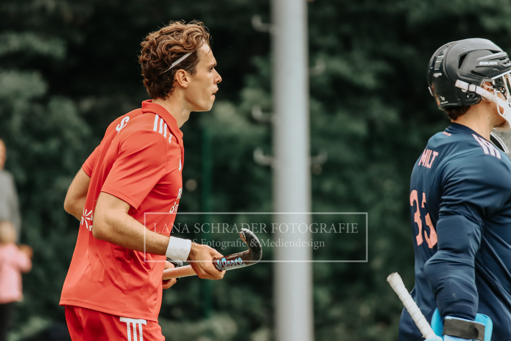 Herren_Bundesliga_02_F_RWK-UHC_21.09.25_Köln (301 von 471) | lanaschraderfotografie - Realisiert mit Pictrs.com