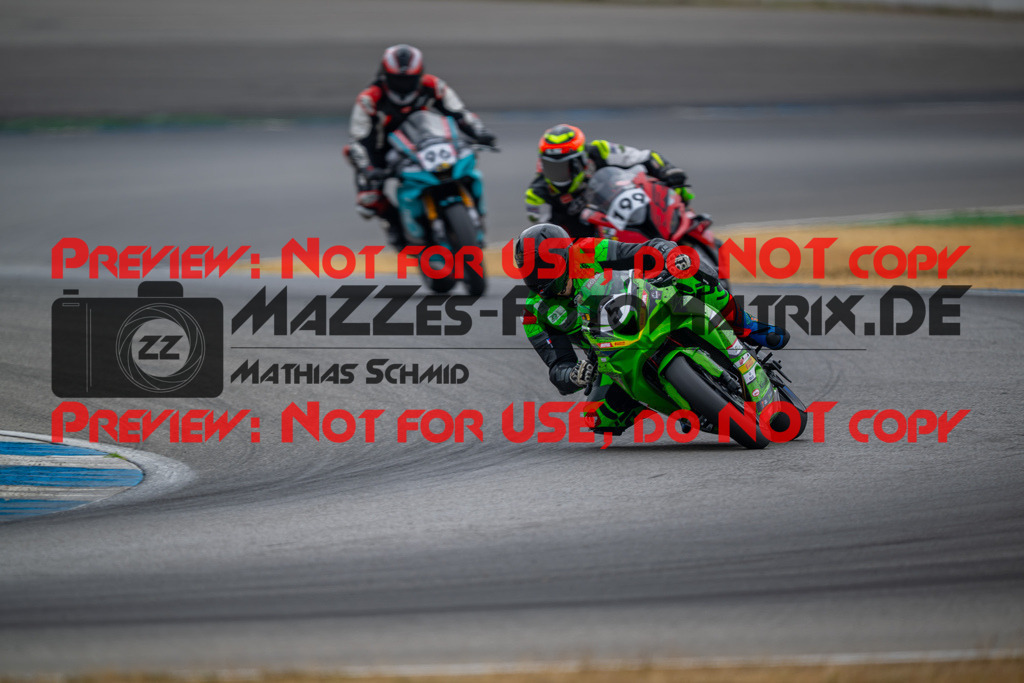 MaZZes-Fotomatrix-20260809-577474 | R1