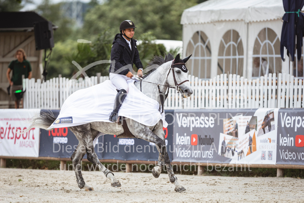 240712_BHO_ZweiPh-M2-2-672 | Deine schönsten Turniermomente als professionelle Fotos! Entdecke hochwertige Pferdesport-Fotografie im Online-Shop. Jetzt Fotos finden & bestellen!