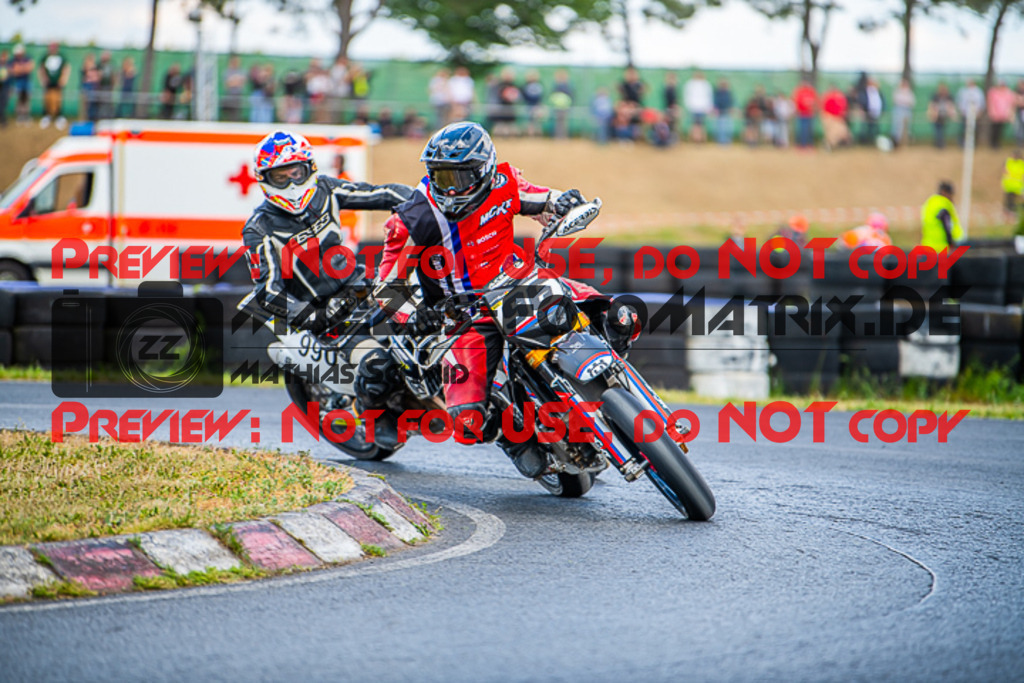 MaZZes_FotoMatrix_220528_4808 | Fotograf Mathias Schmid
Sportfotograf,
Eventfotograf,
Hochzeitsfotograf,
Portraitfotograf