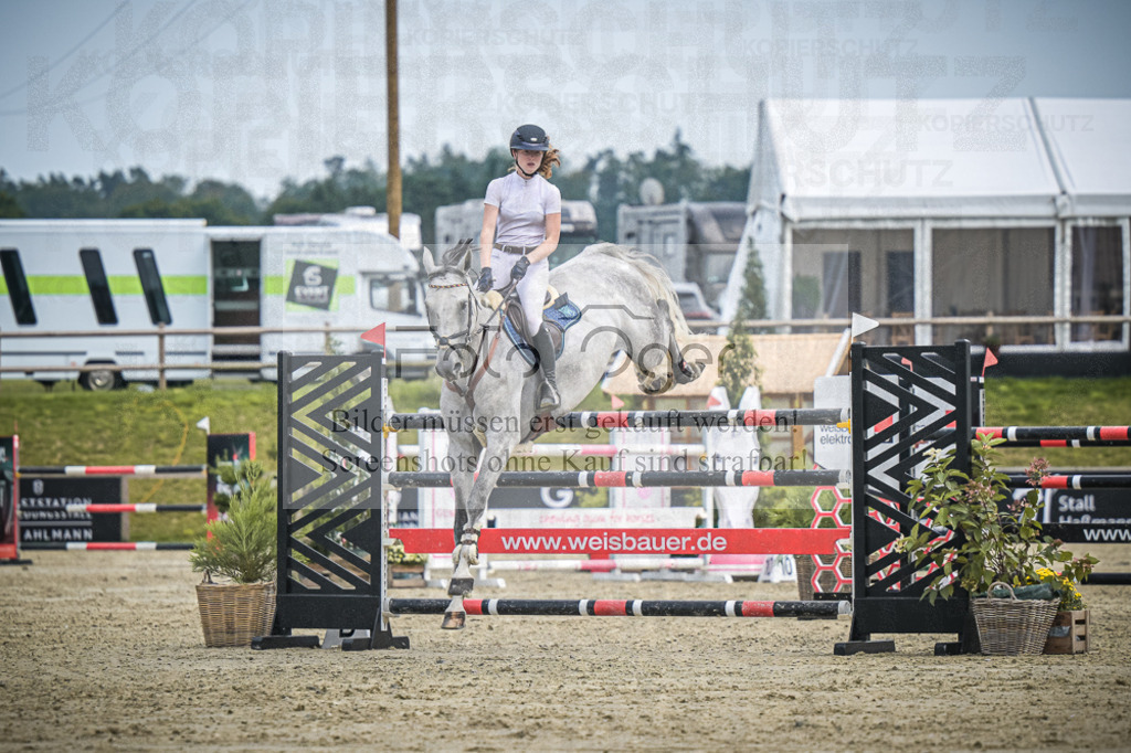 DOS_1211 | Entdecke hochwertige Reitturnierfotos von Foto Oger. Professionell, emotional und authentisch – jetzt Lieblingsmomente im Shop bestellen.Deutschlandweite Turnierfotografie. - Realisiert mit Pictrs.com