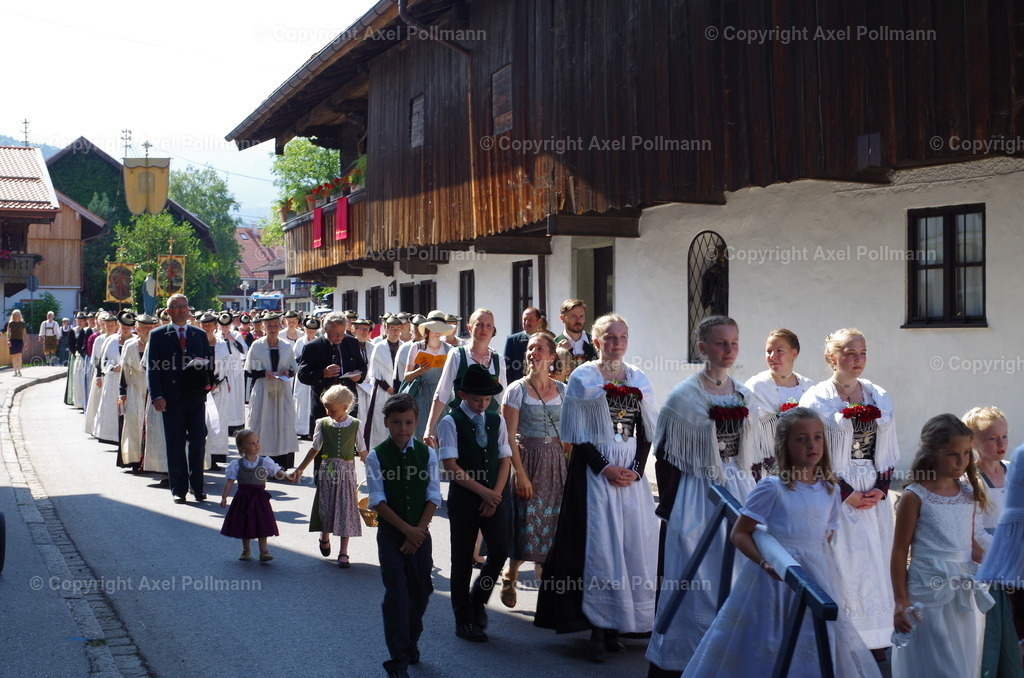 IMGP3876 | fotografiert von Axel PollmannLeonhardi Wallfahrt Benediktbeuern und Murnau, Fronleichnam, Fasching, Landschaft im Loisachtal und Benediktbeuern  - Realisiert mit Pictrs.com