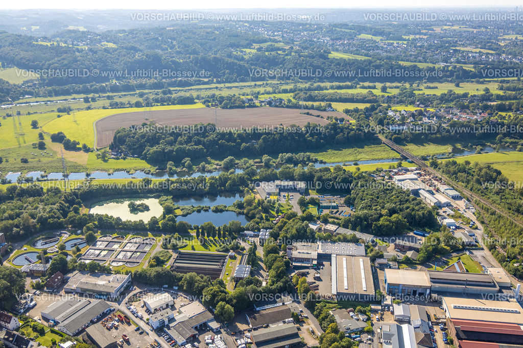 Hattingen240810099 | Luftbild, Kläranlage Hattingen (Ruhrverband) und Fluss Ruhr, Blick zum Isenberg, Hattingen, Ruhrgebiet, Nordrhein-Westfalen, Deutschland