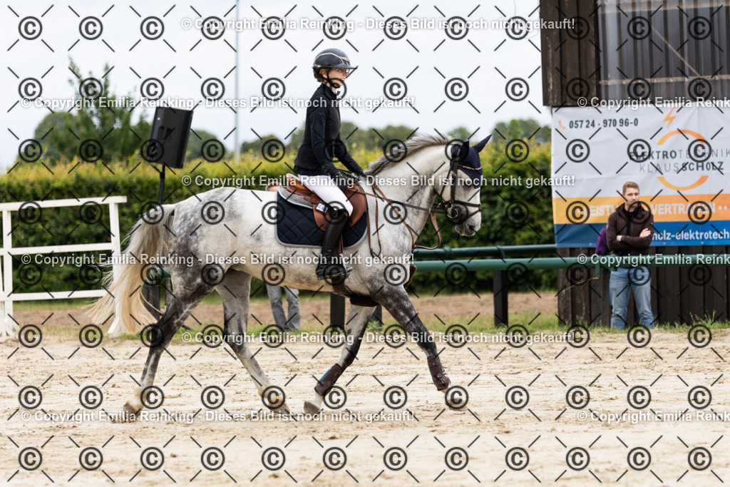 CL5A5596 | Emilia Reinking Fotografie - Realisiert mit Pictrs.com