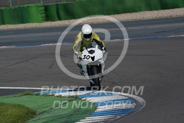 2022_05_09_PBK_21394 | Sportfotografie; SlowMotion; Video; Rennstrecke; Hafeneger; Speer; Racing; RSE; BMW; CBO; Trackday; Motorsportarena; Hockenheimring; Brno; Most; Barcelona; Valencia