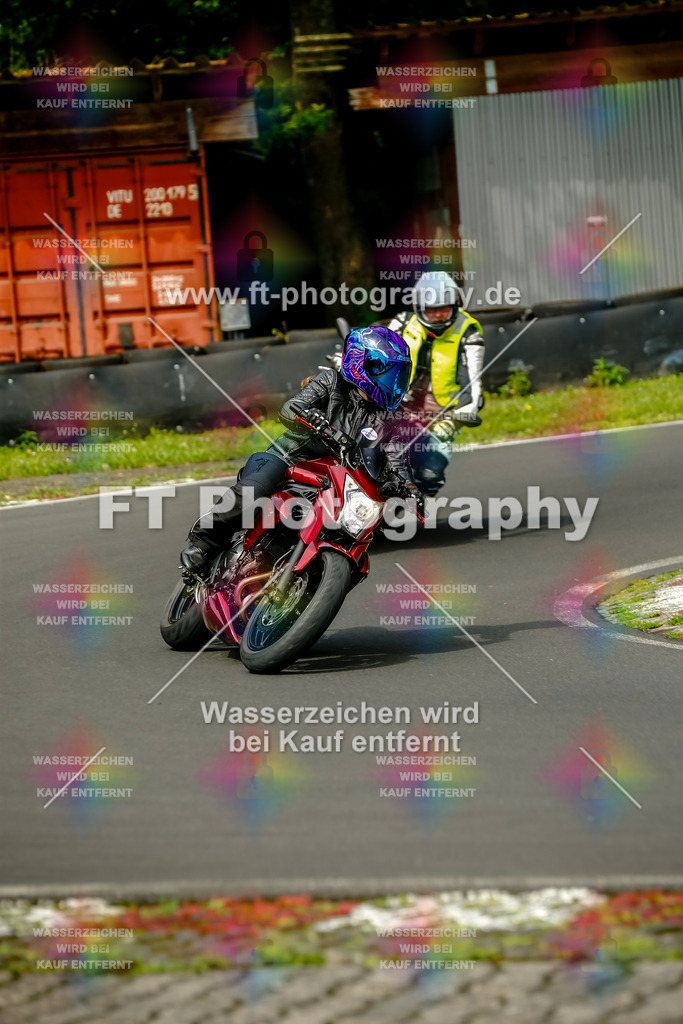 VBK-4526 | Hier findet Ihr Bilder von Touristenfahrten auf der Nürburgring Nordschleife oder von anderen Veranstaltungen die ich besucht habe. Viel Spass beim Durch Schauen 