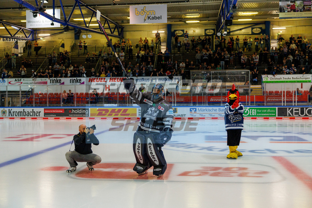 Iserlohn Roosters Training | 
DEL: Iserlohn Roosters Training - Realisiert mit Pictrs.com