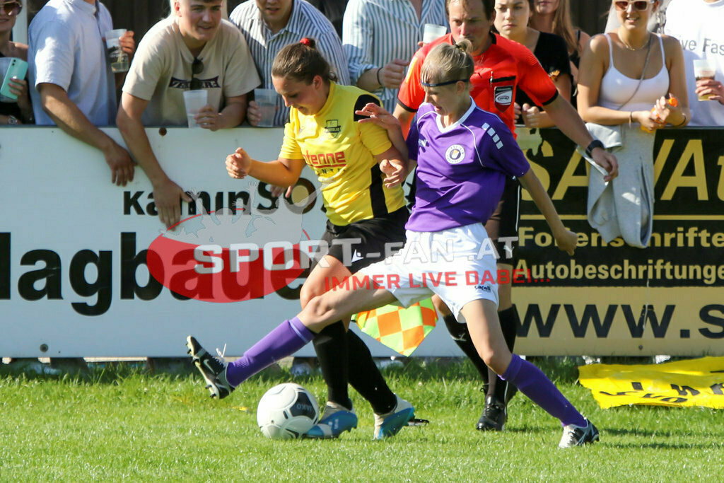 SV Oberglan Damen - Austria Klagenfurt |  ; SV Oberglan Damen - Austria Klagenfurt am 06.06.2022 in Oberglan
(Sportplatz), AUSTRIA, (Photo by Ernst Krawagner sport-fan.at) - Realisiert mit Pictrs.com