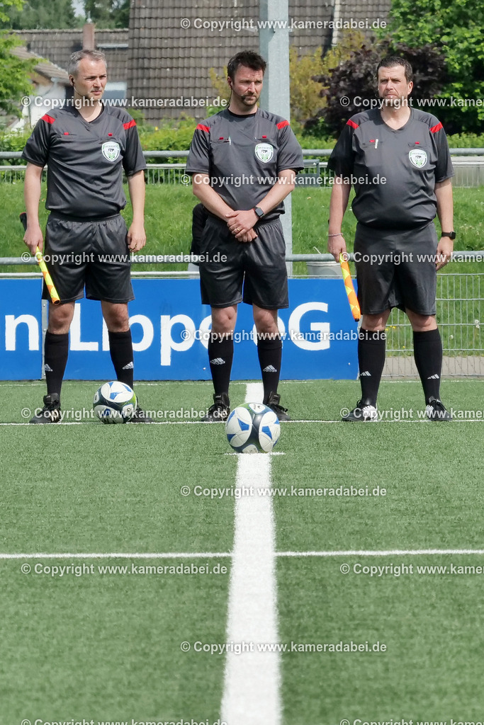 Fußball : Bezirksliga : SV 08/29 Friedrichsfeld - Borusia Veen am 10.05.2026 in Voerde Friedrichsfeld | Fußball : Bezirksliga : SV 08/29 Friedrichsfeld - Borusia Veen am 10.05.2026 in Voerde Friedrichsfeld - Realisiert mit Pictrs.com