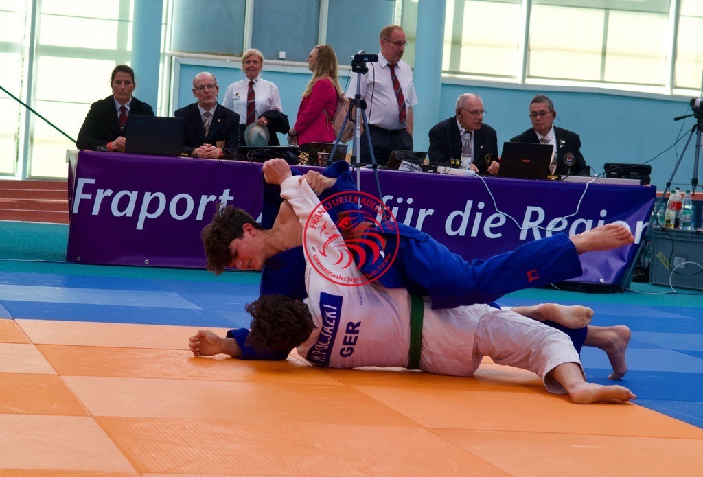 RAS_8244 | Fotos vom Adler Cup - Pictures from Adler Cup

Hier findet Ihr alle Eindrücke und großen Momente der Adler Cup Wochenenden. Here you will find all impressions and great moments of the Adler Cup weekends. - Realisiert mit Pictrs.com