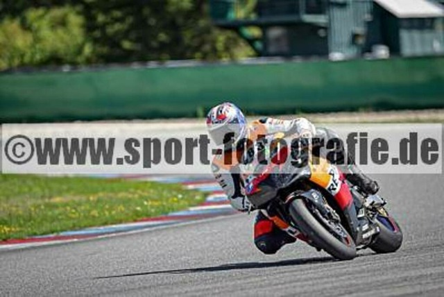 pube8018 | Professionelle Fotos von Sportveranstaltungen, aber auch Hochzeiten und anderen Events. - Realisiert mit Pictrs.com