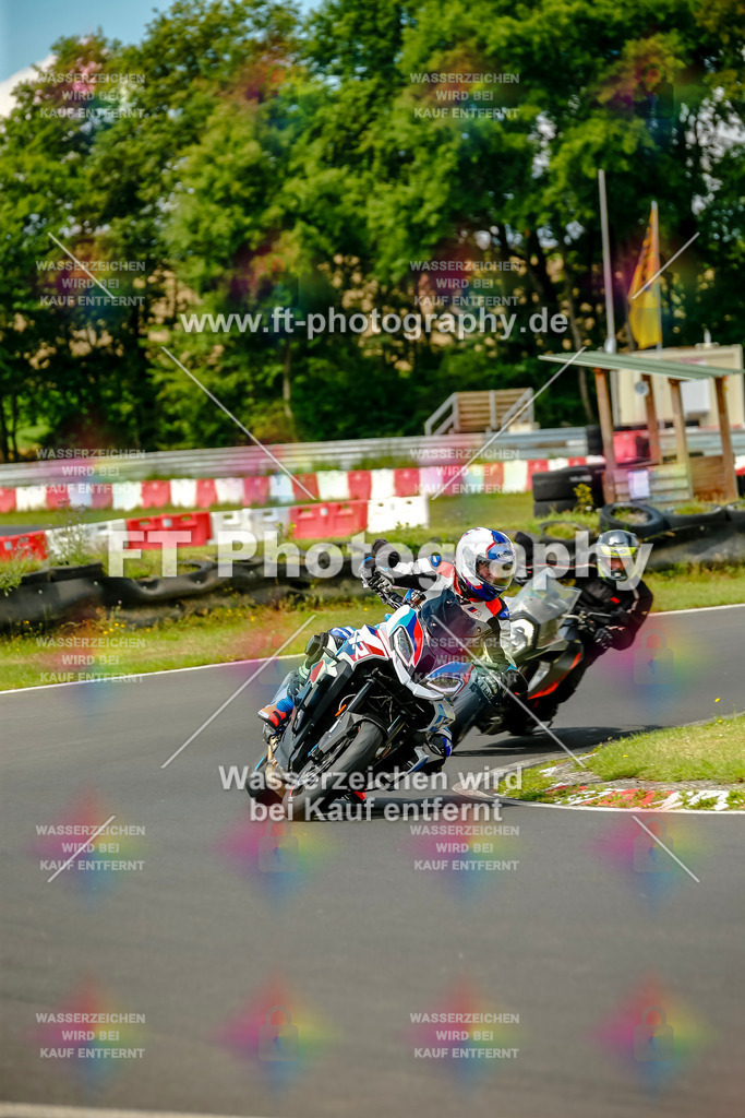 VBK-4726 | Hier findet Ihr Bilder von Touristenfahrten auf der Nürburgring Nordschleife oder von anderen Veranstaltungen die ich besucht habe. Viel Spass beim Durch Schauen 
