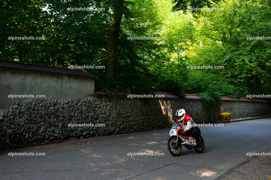 P1015278 | Erleben Sie atemberaubende, hochqualitative Fotos Ihrer Fahrt entlang der malerischen Alpenstraßen. Besuchen Sie alpineshots.com, um professionelle Aufnahmen Ihrer unvergesslichen Reise zu finden und zu kaufen - Realisiert mit Pictrs.com