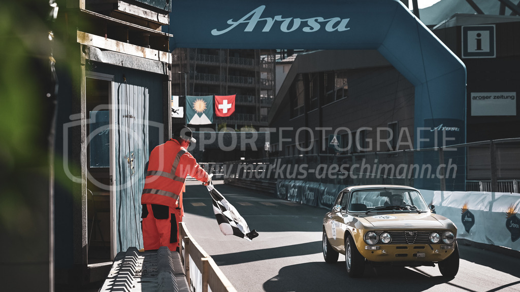19. Arosa ClassicCar 2023 - 2. September 2023 | 19. Arosa ClassicCar 2023
Arosa, Schweiz
Scheer Fide aus Bonstetten mit der Startnummer 235 in einem Alfa Romeo GVT Bertone, Jahrgang 1974, in der Klasse Classic Trophy.
@arosaclassiccar, @arosa.official, #arosaclassiccar, #arosa, #76curves, #classiccar
Bild: Sportfotografie Markus Aeschimann | www.markus-aeschimann.ch - Realisiert mit Pictrs.com