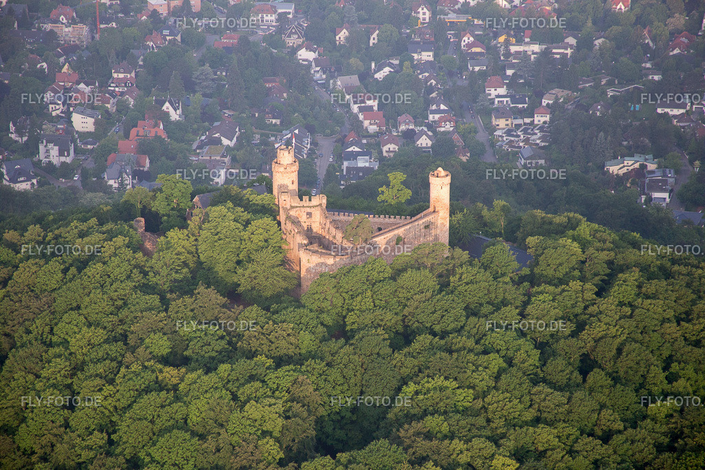 Auerbach, Schloß Auerbach | Luftbild: Auerbach, Schloß Auerbach im Ortsteil Auerbach in Bensheim im Bundesland Hessen in Deutschland. Foto: IMG_089182.jpg vom 25.05.2016 durch Werner Riehm/FLY-FOTO.de - Realisiert mit Pictrs.com