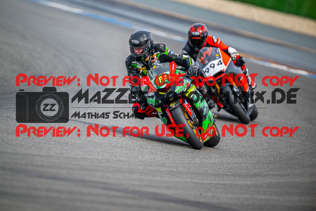 MaZZes_FotoMatrix_230410_4092 | GELB