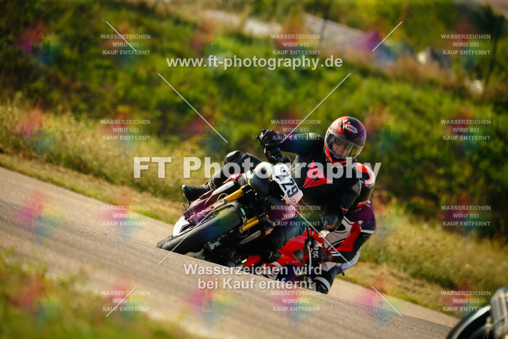 _MOT6104 | Hier findet Ihr Bilder von Touristenfahrten auf der Nürburgring Nordschleife oder von anderen Veranstaltungen die ich besucht habe. Viel Spass beim Durch Schauen 