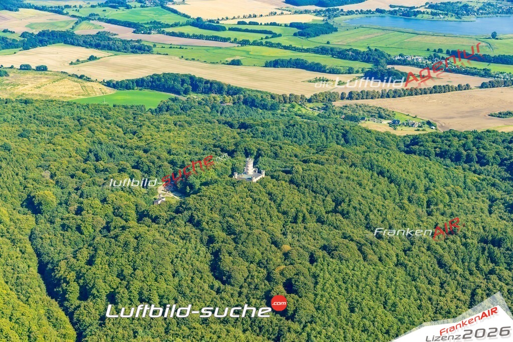 Jagdschloß Granitz Binz Bild- Das Luftbild wurde 2025 vom UL-Flugzeug heraus erstellt ( keine Drohne bzw. Drohnenaufnahme ) - Hochauflösende Luftaufnahme -Nicht vergleichbar mit Google Maps oder Satelittenbilder- Die Geschenkidee !Mit Lizenz und Bildrechte bestellbar - CC