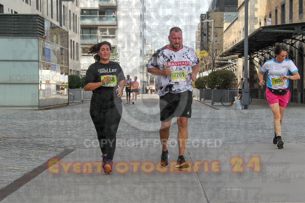 250920_1338_EV4_6321 | Sportfotografie im Rhein-Sieg Kreis, Köln, Bonn, NRW, Rheinland Pfalz, Hessen, etc. Unser Tätigkeitsfeld umfasst den Laufsport vom Volkslauf über den Marathon, Duathlon, Triathon bis zum Ultralauf wie Kölnpfad Ultra oder Schindertrail.
