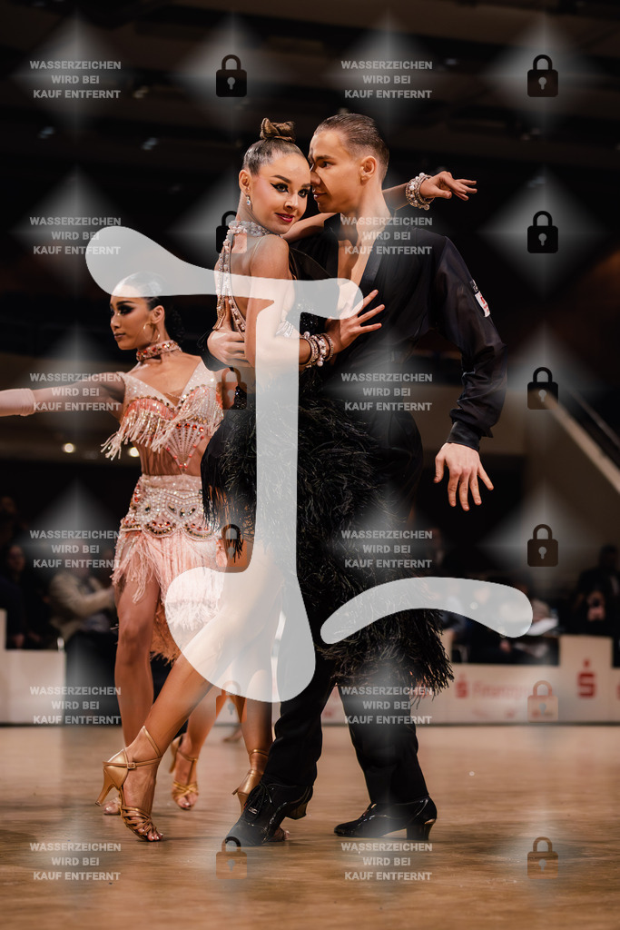 Goldstadtpokal 2025 - WDSF World Open Latin 24th (7) Yevgen Golovchenko _ Evita Badt (Schwarz Weiß Club Pforzheim)-2025-01-25-5573 | Webshop for digital downloads and prints of dance sport, event & show photographer Julian Link - Realisiert mit Pictrs.com
