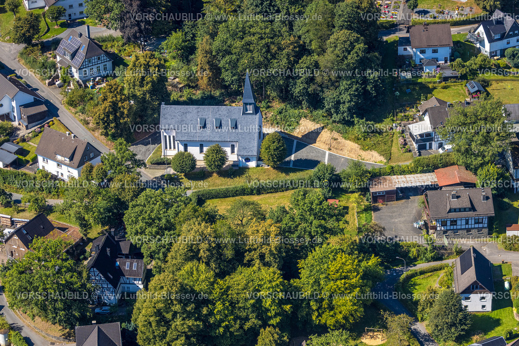 Wenden250812098 | Luftbild, Wohngebiet Ortsansicht Ortsteil Heid St. Antonius Kapelle, Heid, Wenden, Sauerland, Nordrhein-Westfalen, Deutschland