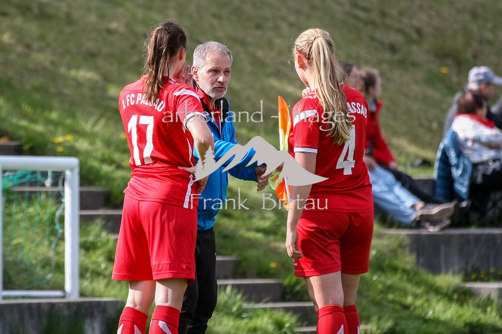 993T1271 | Medien- Sport- Entertainmentfotos