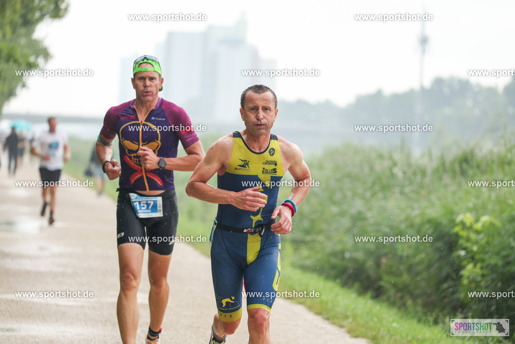 LUR_1048 | 34. M-net Erlanger Triathlon 2025 #erlangertriathlon  #mnettriathlon2025 #mnettriathlon #team #olympischedistanz #mitteldistanz #triathlon #maindonaukanal  #erlangertriathlon2025 #yourpictrs #tv1848 #tv1848erlangen  #triathlonbayern #sportinerlangen #demsportverbunden #sportshot_your_pictrs Copyright: www.sportshot.de
