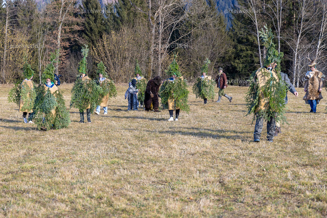 Bärentreiben in Steuerberg | Bildershop von pixelworld.at - Realisiert mit Pictrs.com