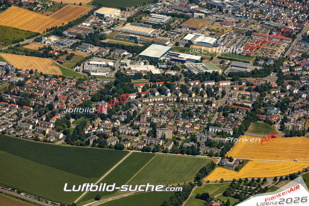 Aktuelles Luftbild von  Weingarten - Die Luftaufnahme wurde 2022 mittels UL-Flugzeug erstellt ( keine Drohne ) - hochauflösende Kamera-Systeme von  Canon -Beste Qualität - Für grossformatige Ausdrucke geeignet. Die Geschenkidee !