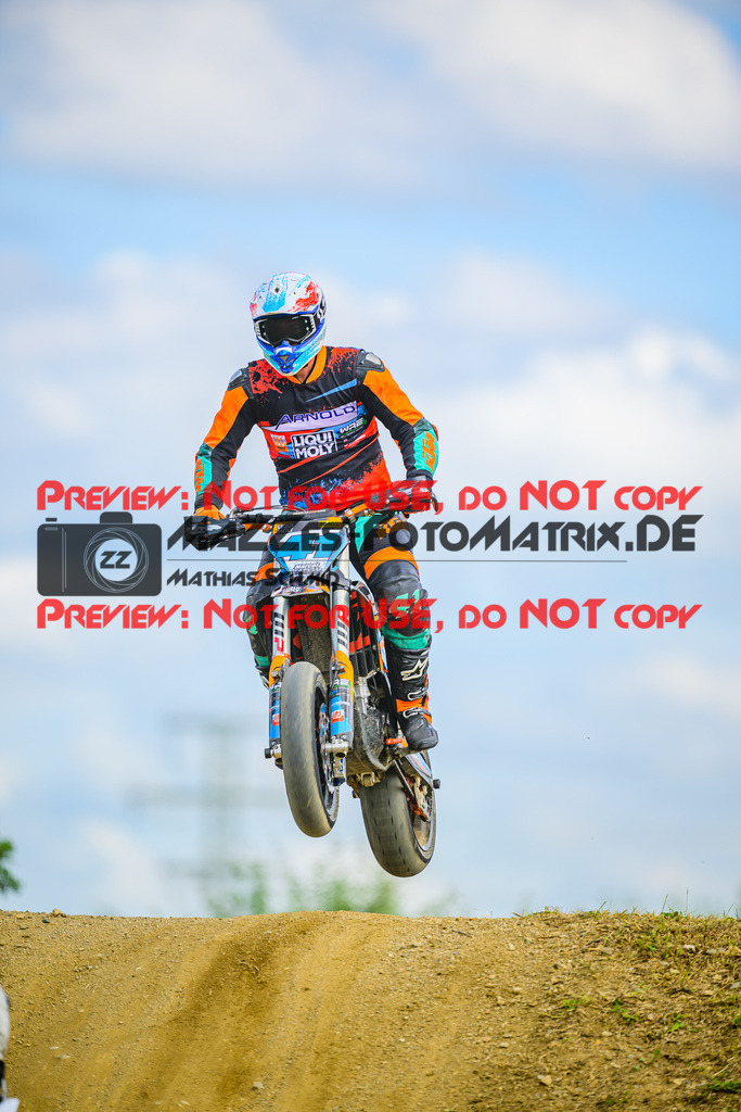 MaZZes_FotoMatrix_240713_6007705_9978 | S3